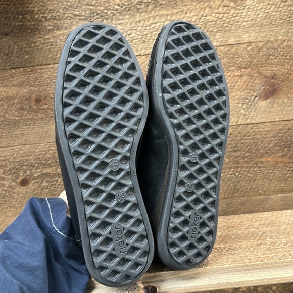 Rieker Ankle Booties 2 tone Leather Wool Lined Side Sz 8.5 - Picture 3 of 8